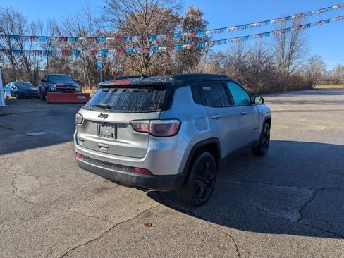 Used 2019 Jeep Compass Altitude image 3