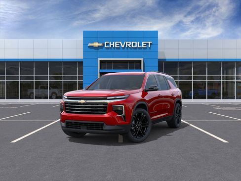 New 2026 Chevrolet Traverse LT w/ Driver Confidence Package image 8
