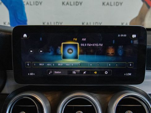 Used 2022 Mercedes-Benz GLC 300 image 8