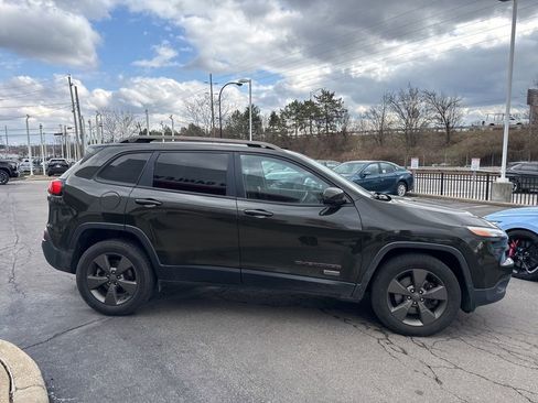 Used 2016 Jeep Cherokee 75th Anniversary image 6
