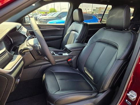 New 2026 Jeep Grand Cherokee L Limited AWD/4WD image 14