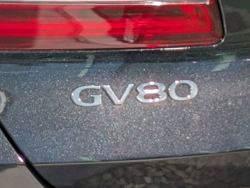 Used 2025 Genesis GV80 2.5T Prestige AWD/4WD image 10