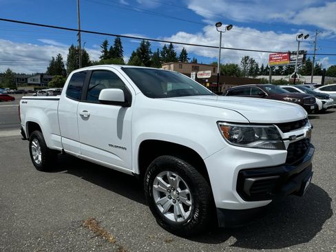 Used 2022 Chevrolet Colorado LT w/ Fleet Safety Package AWD/4WD image 3