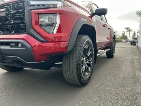 Used 2024 GMC Canyon Elevation w/ Convenience Package image 9