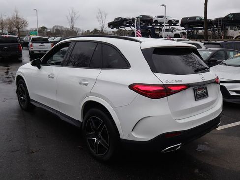 Used 2023 Mercedes-Benz GLC 300 4MATIC image 6