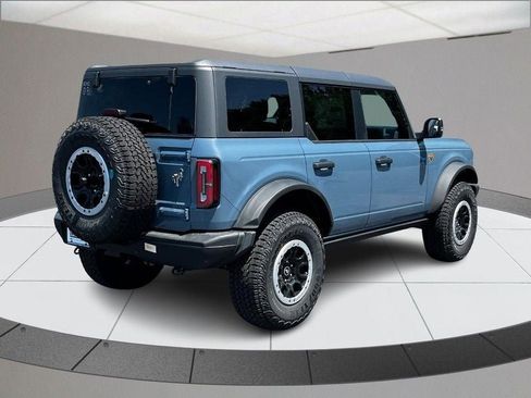 New 2025 Ford Bronco Badlands image 3