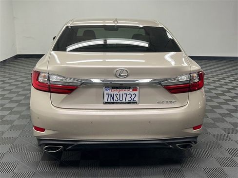 Used 2016 Lexus ES 350 w/ Luxury Package w/Wood Trim image 6
