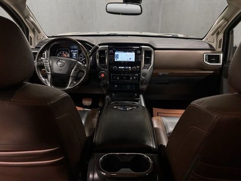 Used 2018 Nissan Titan Platinum Reserve image 2