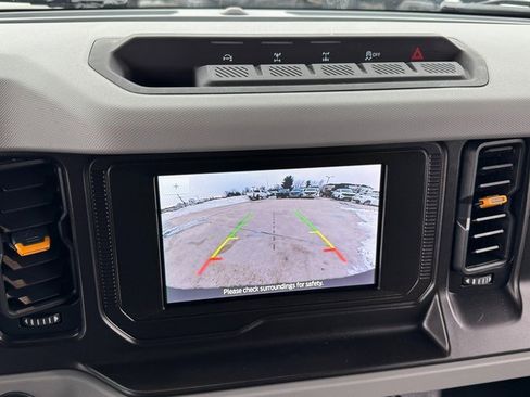 Used 2022 Ford Bronco Badlands image 26