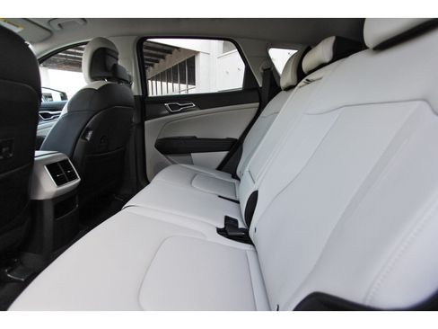Certified 2023 Kia Sportage EX FWD image 32