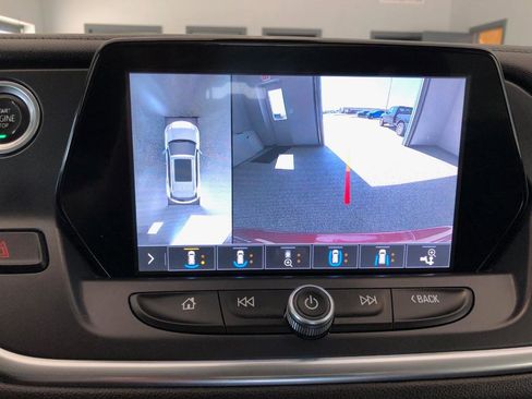 Used 2019 Chevrolet Blazer LT w/ Sun and Wheels Package AWD/4WD image 17