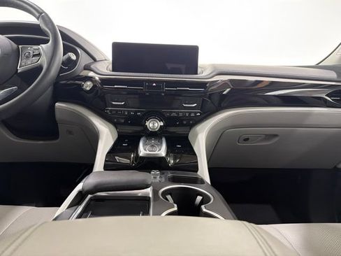 Certified 2024 Acura MDX SH-AWD w/ Advance Package image 39