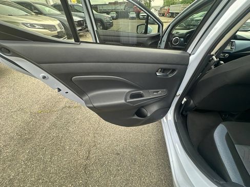 Used 2025 Nissan Versa SV w/ Trunk Package FWD image 23