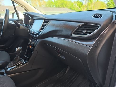Used 2019 Buick Encore Preferred AWD/4WD image 23