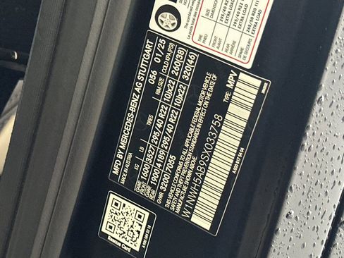 Used 2025 Mercedes-Benz G 63 AMG 4MATIC image 39