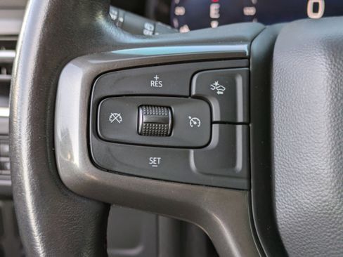 Used 2022 Chevrolet Suburban RST w/ Luxury Package image 24