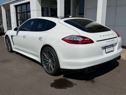 Used 2013 Porsche Panamera GTS AWD/4WD image 3