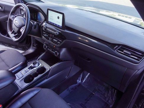 Used 2024 Ford Escape ST-Line image 13