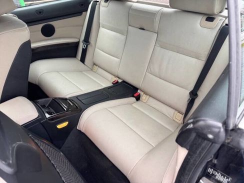 Used 2012 BMW 328i Convertible image 19