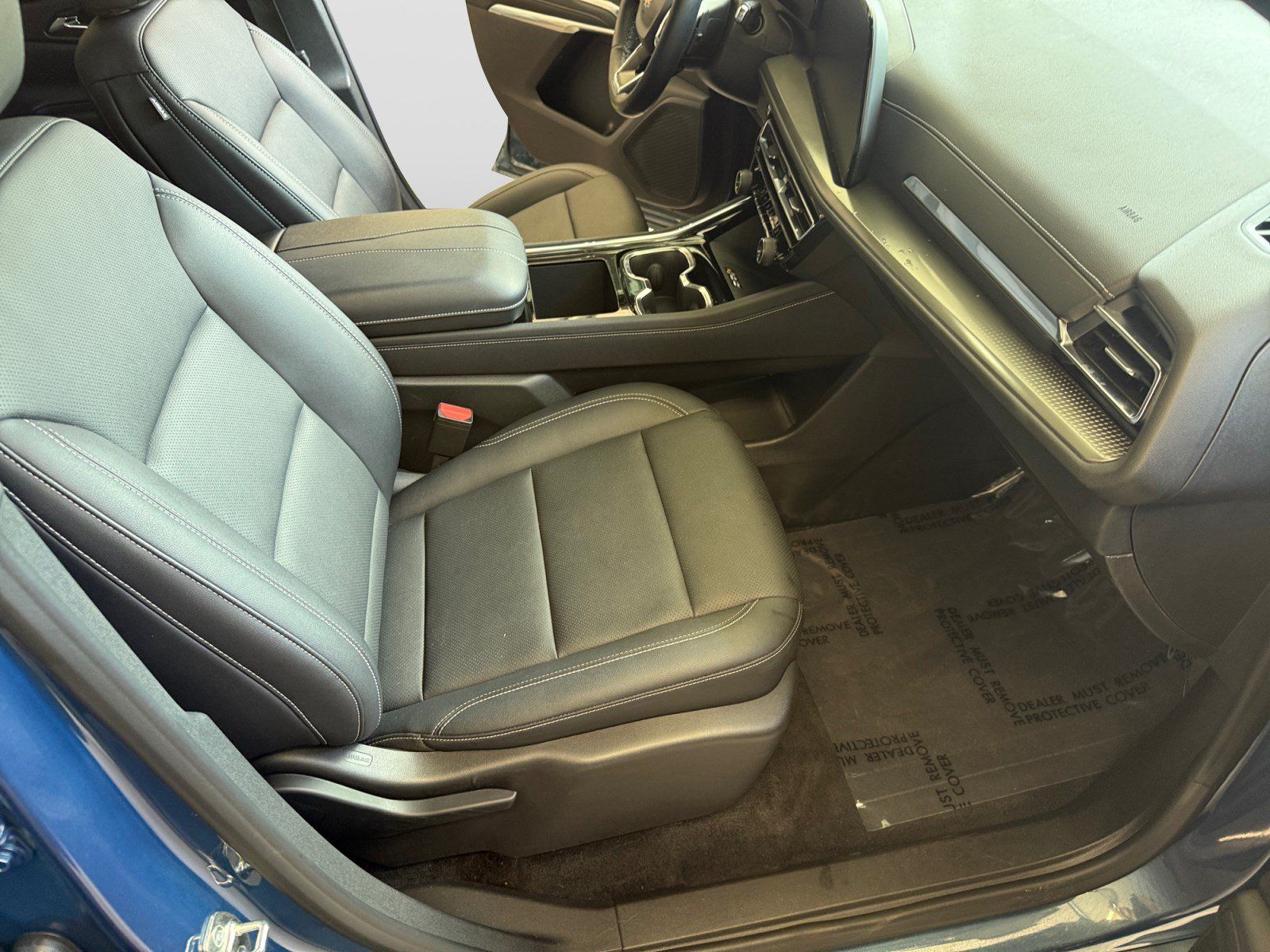 Used 2026 Chevrolet Traverse LT AWD/4WD image 12