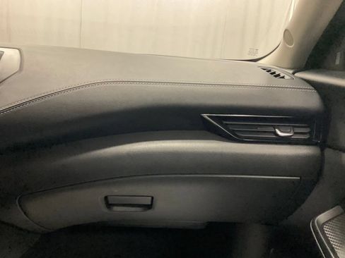 Used 2025 Nissan Sentra SV FWD image 27