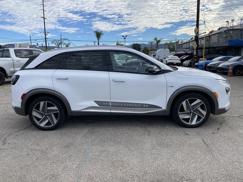 Used 2023 Hyundai Nexo Limited FWD image 10