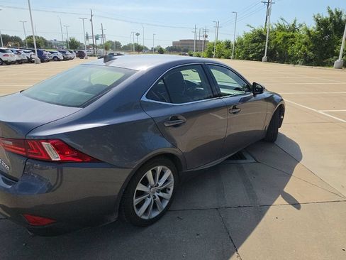 Used 2016 Lexus IS 200t RWD image 3