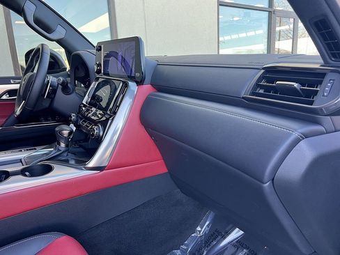 Used 2024 Lexus LX 600 F Sport image 28