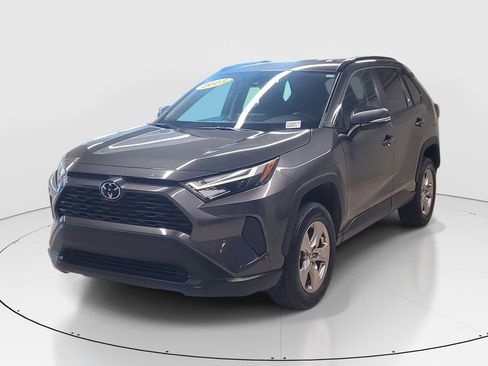 Used 2023 Toyota RAV4 XLE image 3
