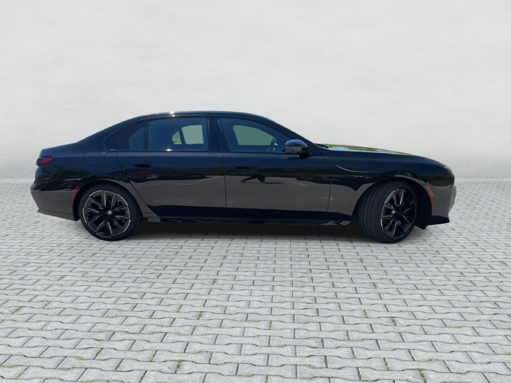 Used 2026 BMW 740i xDrive w/ Luxury Rear Seating Package AWD/4WD image 9