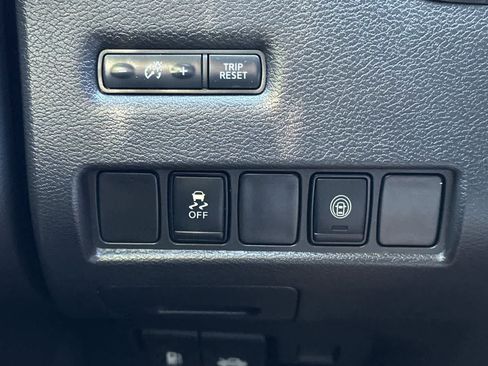 Certified 2023 Nissan Murano SV w/ SV Midnight Edition Package FWD image 33