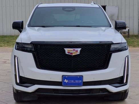Used 2021 Cadillac Escalade ESV Sport w/ Driver Assist Tech Package AWD/4WD image 2