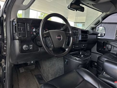 Used 2020 GMC Savana 2500 Extended w/ Enhanced Convenience Package RWD image 10