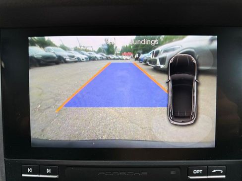 Used 2018 Porsche Macan AWD image 21