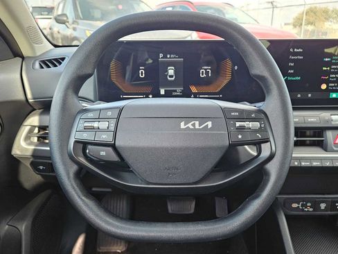 Certified 2025 Kia K4 LXS image 21