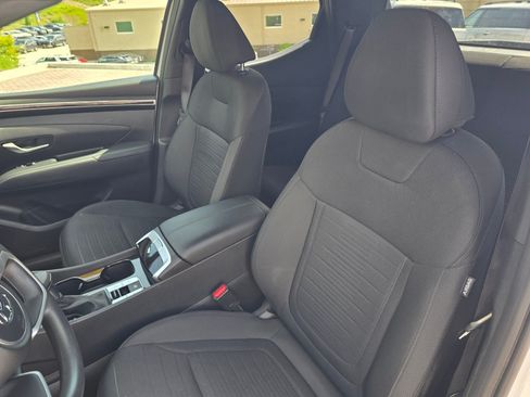 Certified 2024 Hyundai Santa Cruz SE FWD image 14