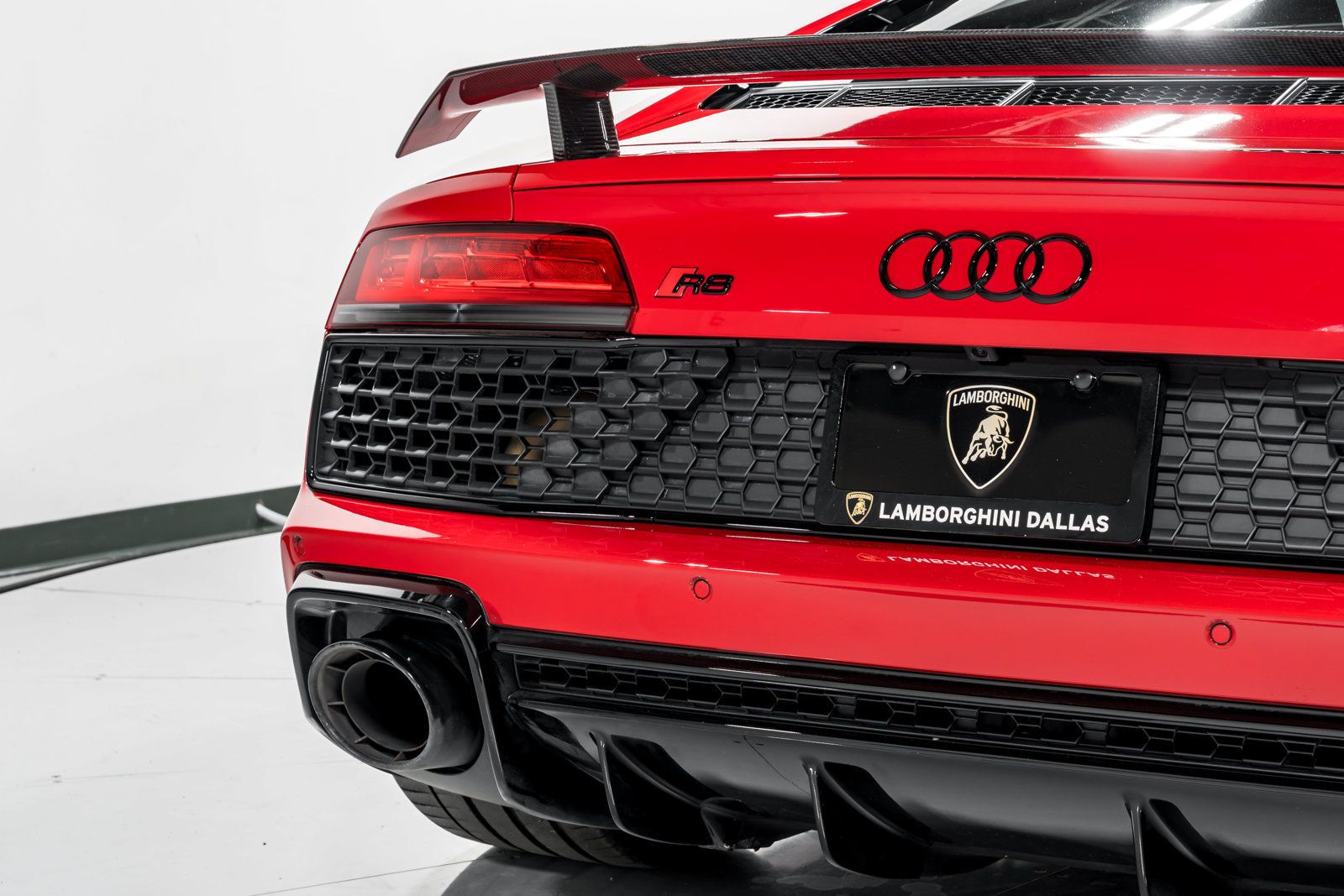 Used 2023 Audi R8 V10 performance RWD image 45
