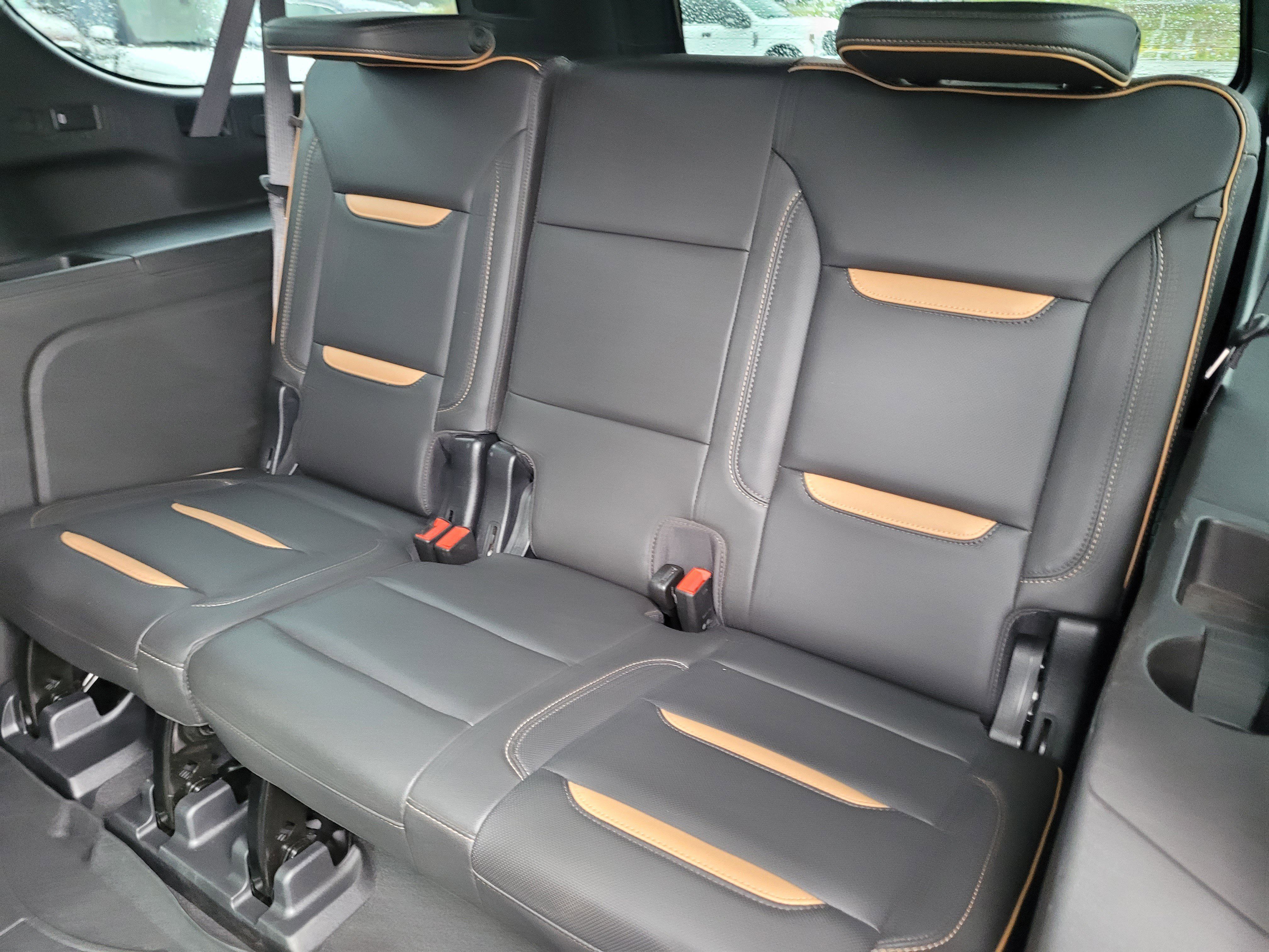 Used 2021 GMC Yukon XL AT4 w/ Rear Media and Nav Package AWD/4WD image 27