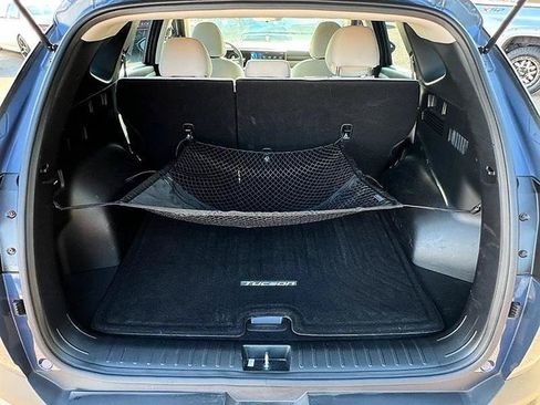 Used 2025 Hyundai Tucson SE FWD image 39