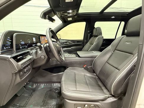 Used 2024 Cadillac Escalade ESV Sport w/ Touring Package AWD/4WD image 43