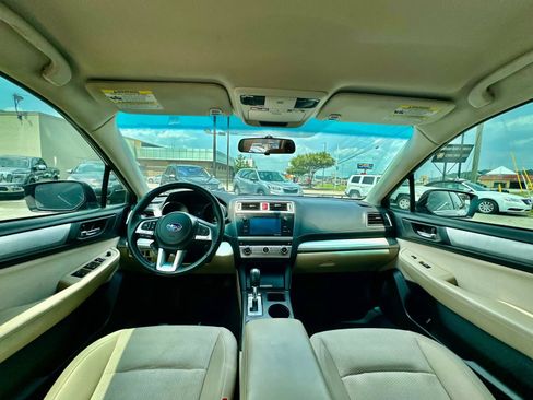 Used 2014 Subaru Forester 2.5i Touring AWD/4WD image 8
