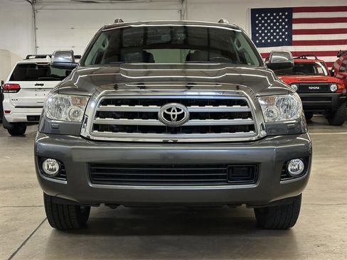 Used 2014 Toyota Sequoia Platinum image 7