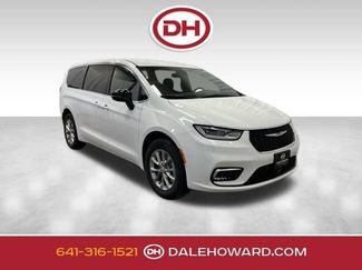 New 2026 Chrysler Pacifica Select AWD/4WD video 1