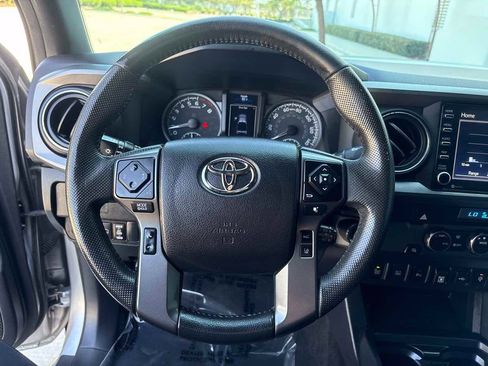 Used 2021 Toyota Tacoma TRD Off-Road w/ Technology Package RWD image 21