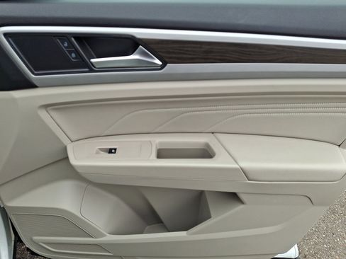 Used 2022 Volkswagen Atlas SE w/ Panoramic Sunroof Package image 10