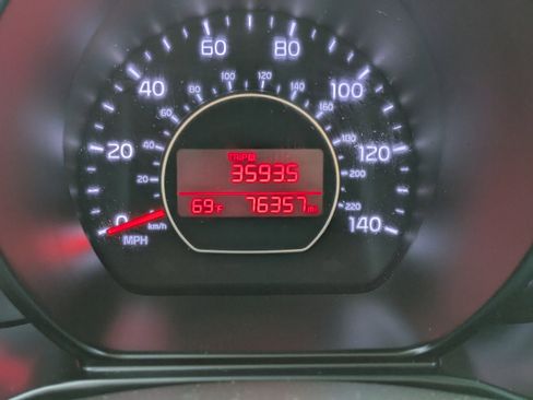 Used 2015 Kia Soul FWD image 23