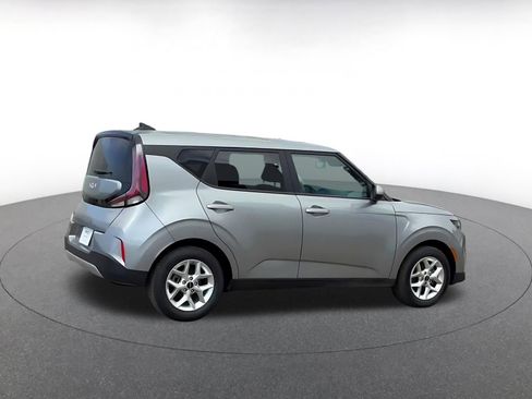 Used 2025 Kia Soul LX w/ LX Technology Package image 15