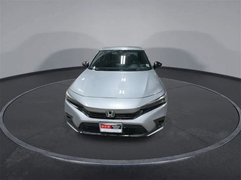 Used 2023 Honda Civic Sport image 3