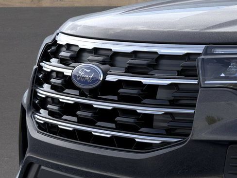 New 2026 Ford Explorer Active image 18