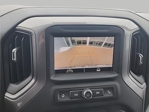 Used 2024 GMC Sierra 1500 Pro w/ Pro Value Package image 17